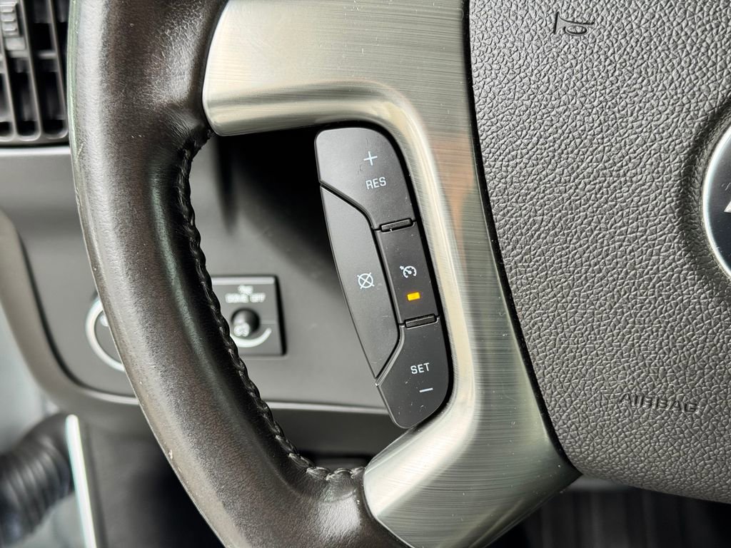 Used 2015 Chevrolet Express 3500 RWD image 23