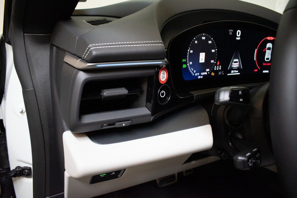 Used 2025 Porsche Macan 4S Electric image 20