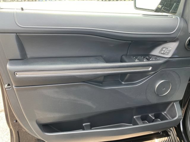 Used 2022 Ford Expedition Max XLT AWD/4WD image 15
