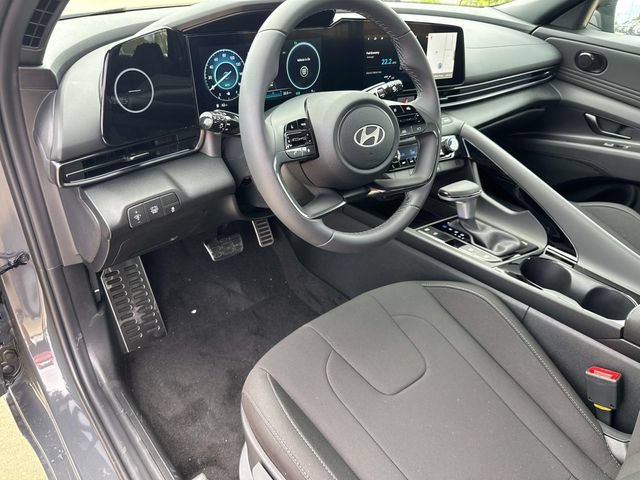 New 2026 Hyundai Elantra SEL FWD image 22