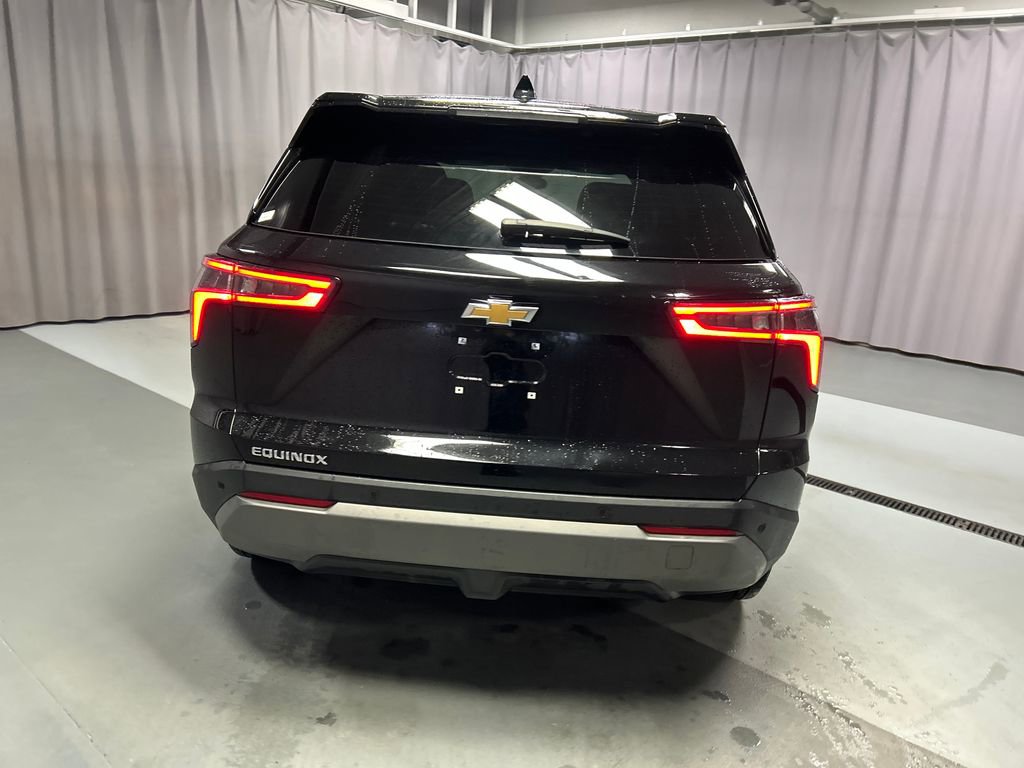Used 2025 Chevrolet Equinox LT image 6