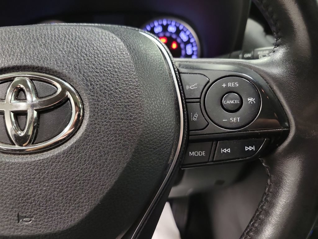 Used 2020 Toyota RAV4 XLE w/ Convenience Package AWD/4WD image 26