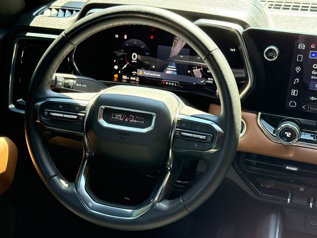 Used 2024 GMC Canyon AT4 w/ Technology Package AWD/4WD image 13