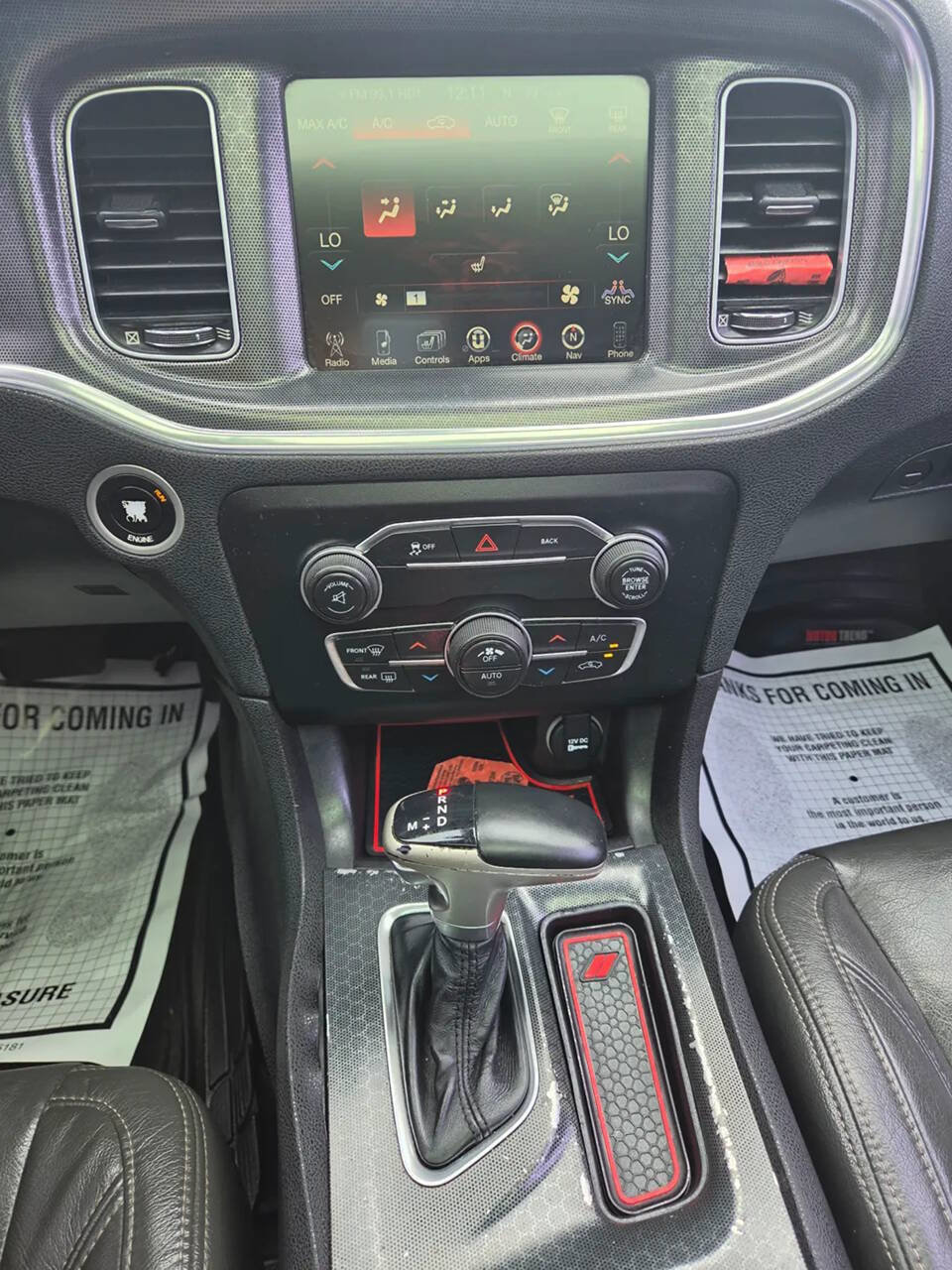 Used 2015 Dodge Charger SXT RWD image 9