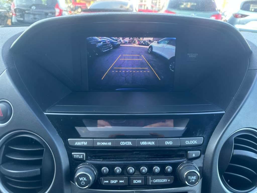 Used 2015 Honda Pilot SE image 16