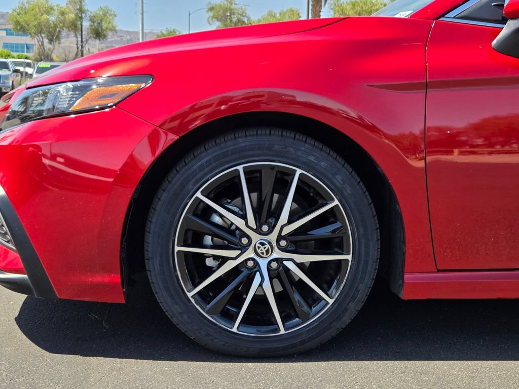 Used 2024 Toyota Camry SE FWD image 9