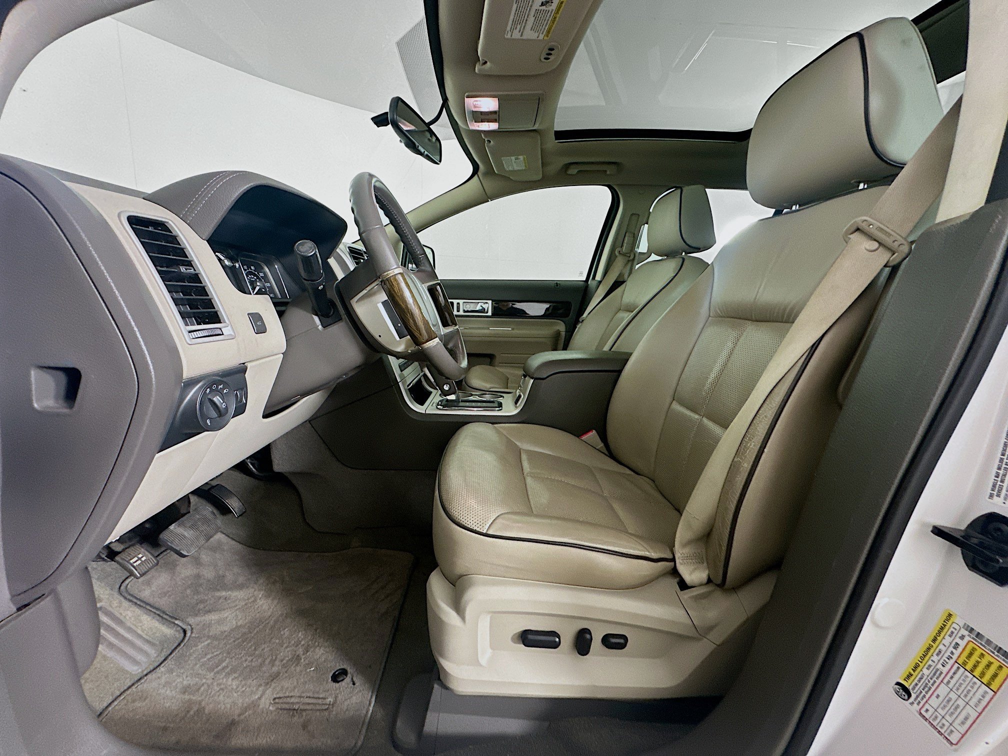 Used 2009 Lincoln MKX 2WD image 13