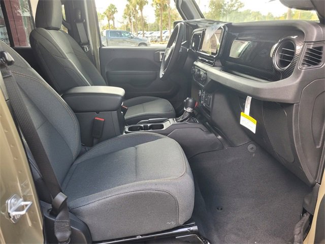 New 2025 Jeep Gladiator Sport image 15