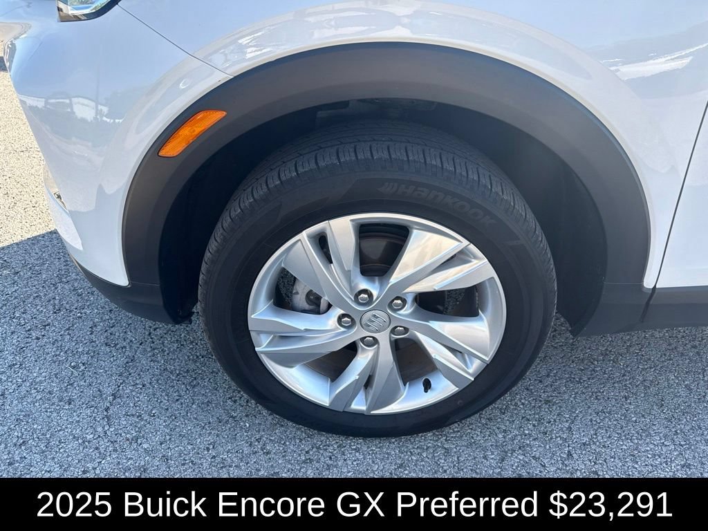 Used 2025 Buick Encore GX Preferred AWD/4WD image 9