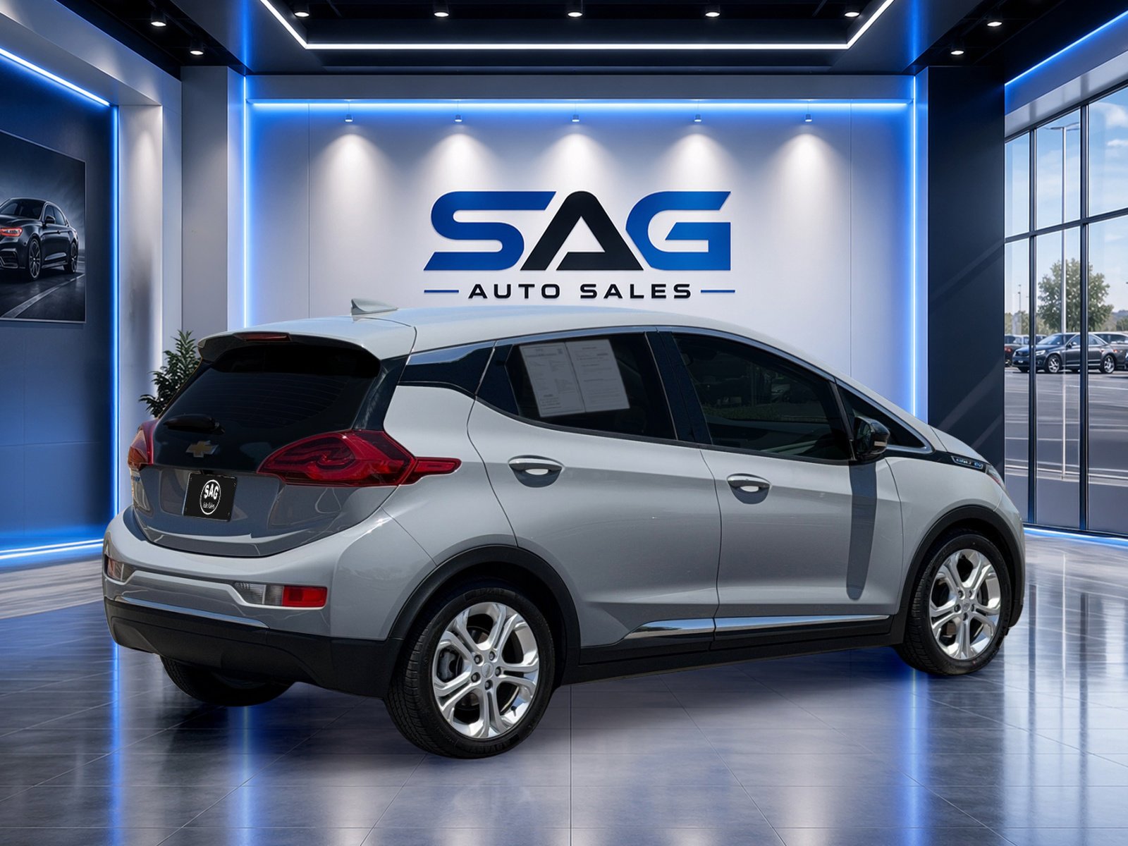 Used 2021 Chevrolet Bolt LT FWD image 4