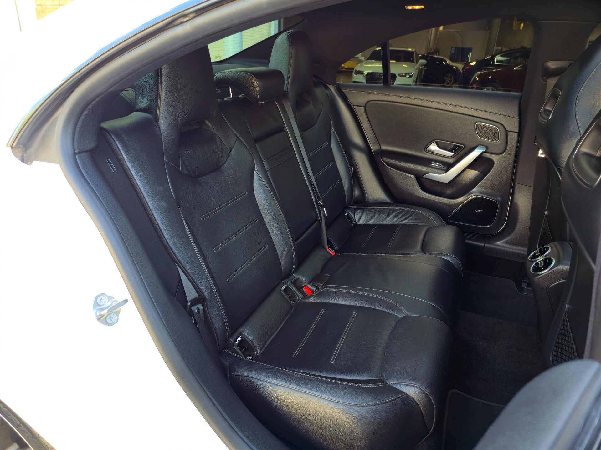 Used 2020 Mercedes-Benz CLA 35 AMG 4MATIC image 35