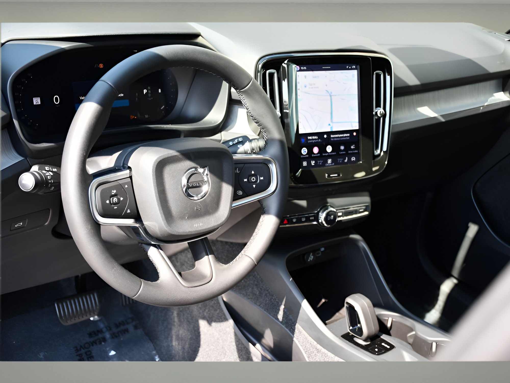 Used 2026 Volvo XC40 B5 Core w/ Protection Package Premier AWD/4WD image 12