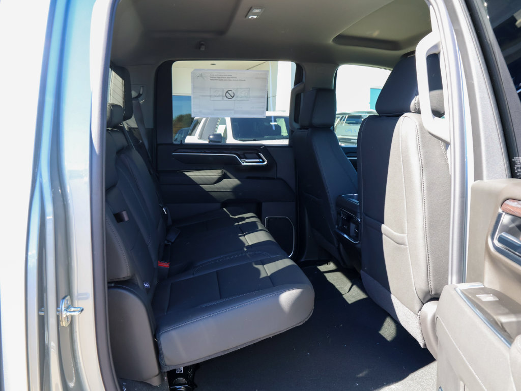 New 2026 GMC Sierra 2500 SLT w/ SLT Premium Package AWD/4WD image 31