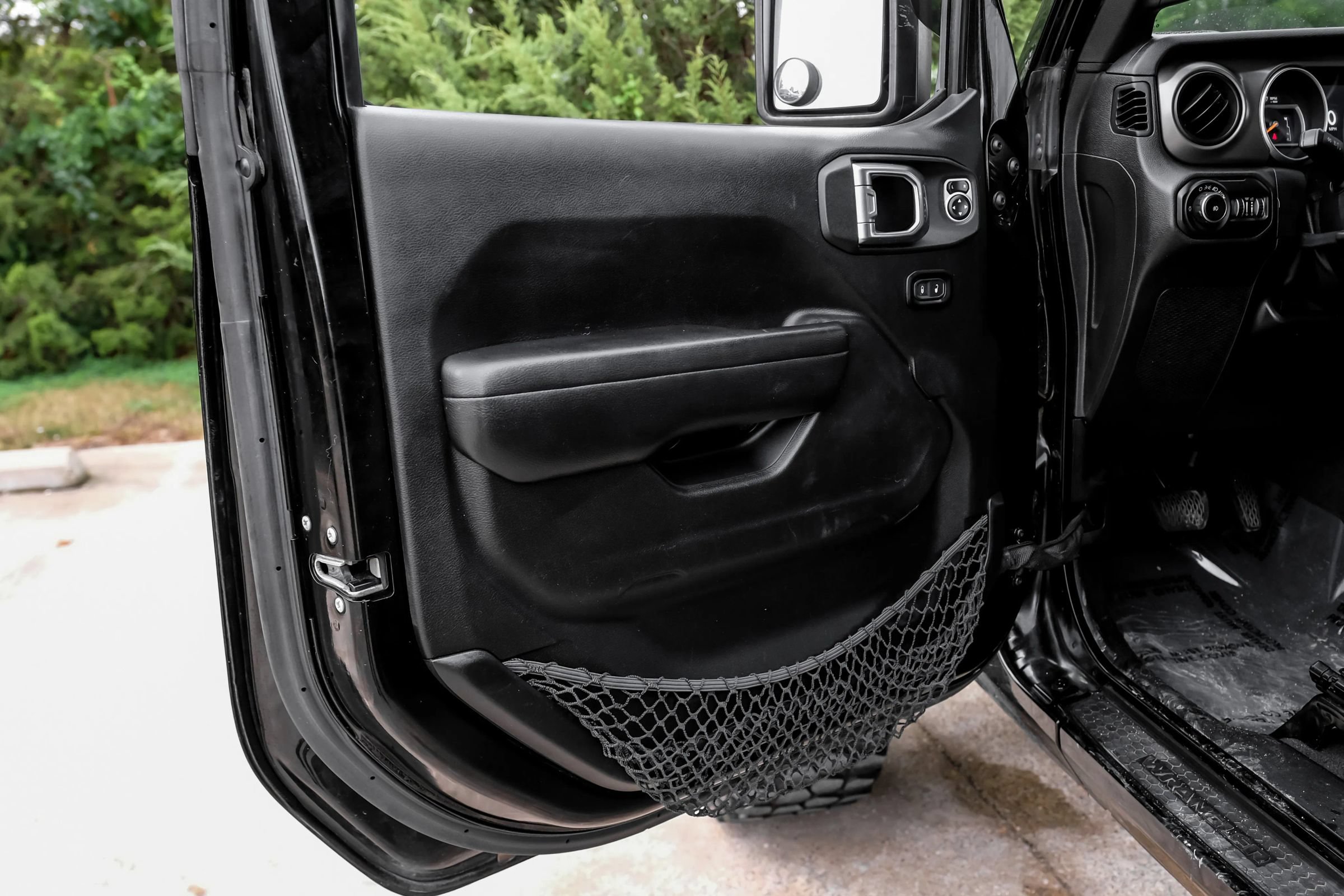 Used 2018 Jeep Wrangler Unlimited Sport S AWD/4WD image 44
