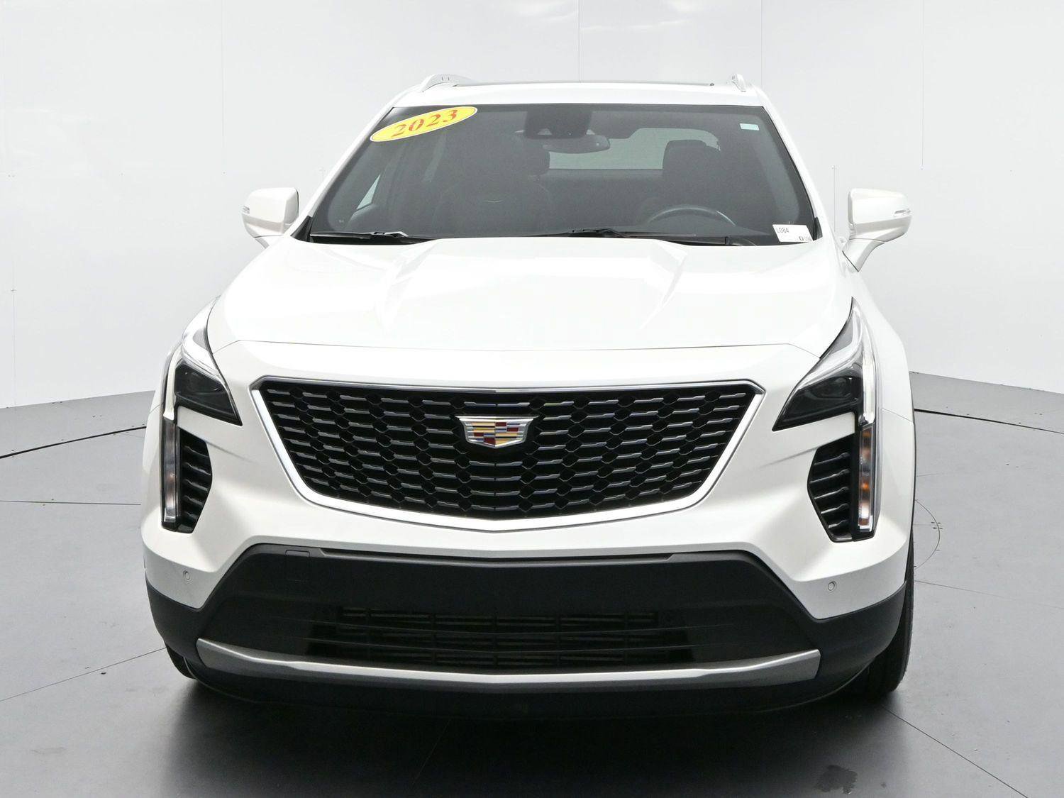 Used 2023 Cadillac XT4 Premium Luxury w/ Cold Weather Package AWD/4WD image 2