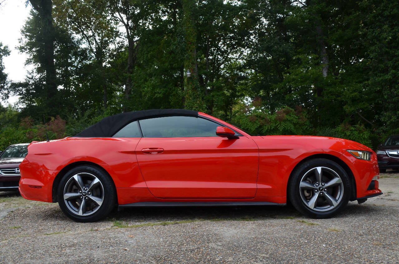 Used 2016 Ford Mustang Convertible w/ Equipment Group 051A RWD image 7