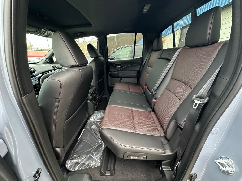 New 2026 Honda Ridgeline Black Edition image 6