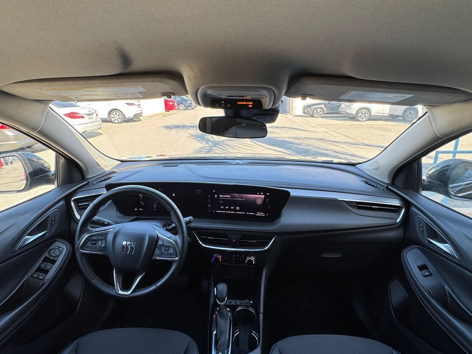 Used 2025 Buick Encore GX Preferred AWD/4WD image 33
