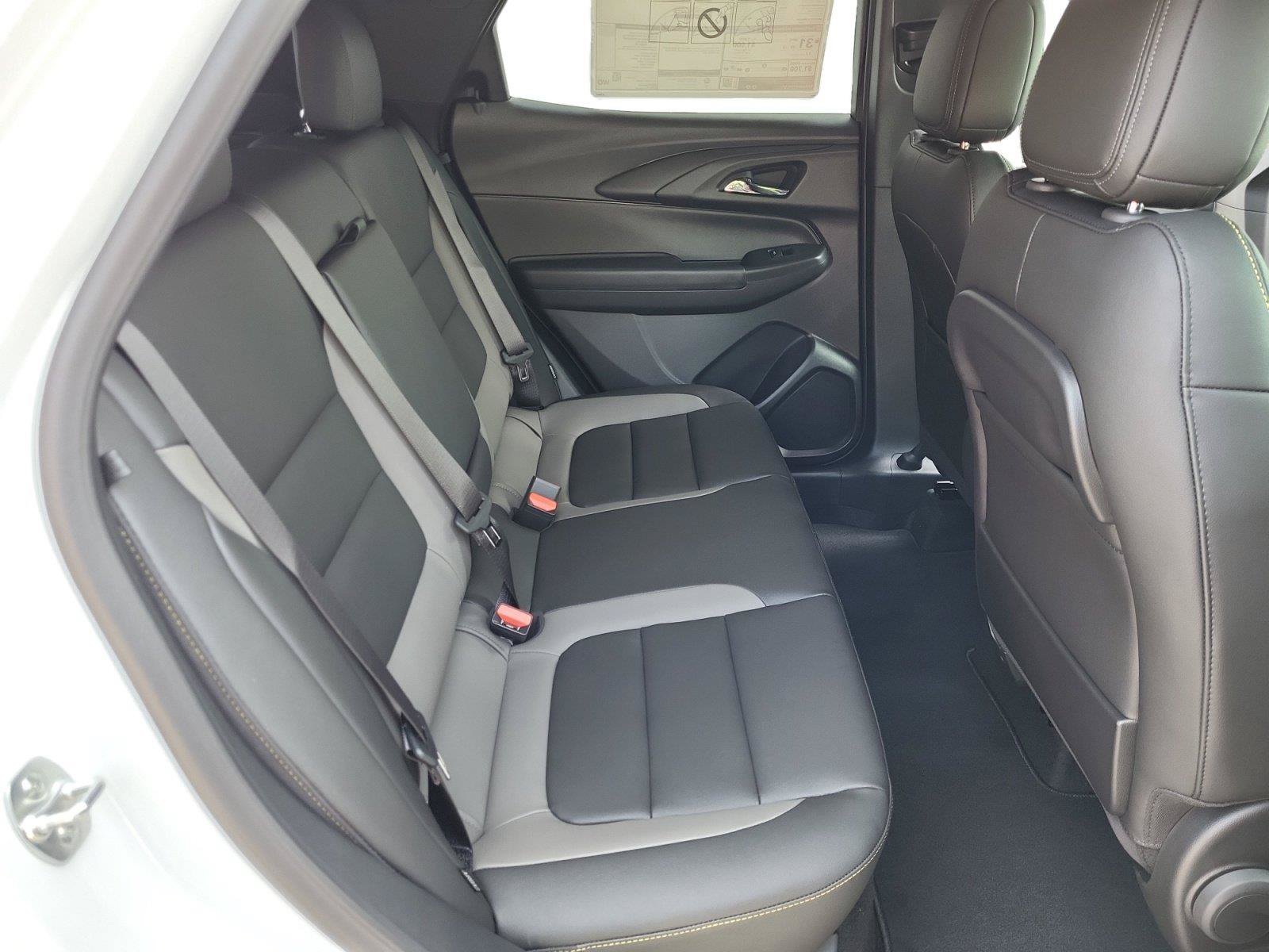 Used 2025 Chevrolet TrailBlazer ACTIV w/ Driver Confidence Package FWD image 20