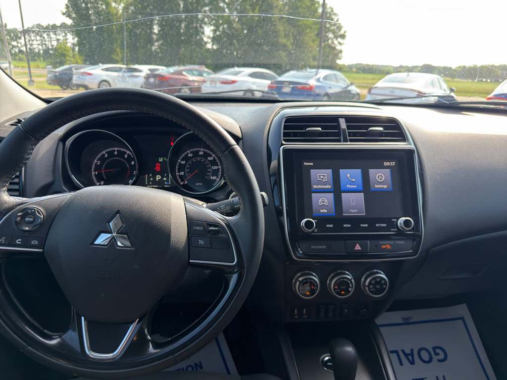 Used 2023 Mitsubishi Outlander Sport SE AWD/4WD image 9