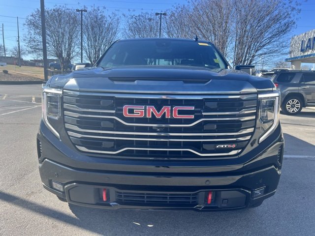 Used 2022 GMC Sierra 1500 AT4 w/ AT4 Premium Package image 9