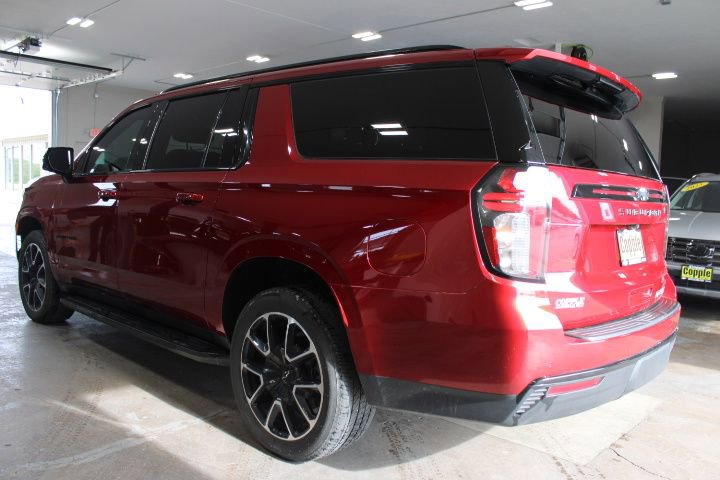 Used 2024 Chevrolet Suburban RST w/ Luxury Package AWD/4WD image 7