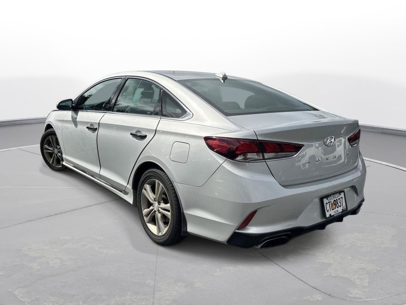 Used 2018 Hyundai Sonata Sport w/ Cargo Package FWD image 8
