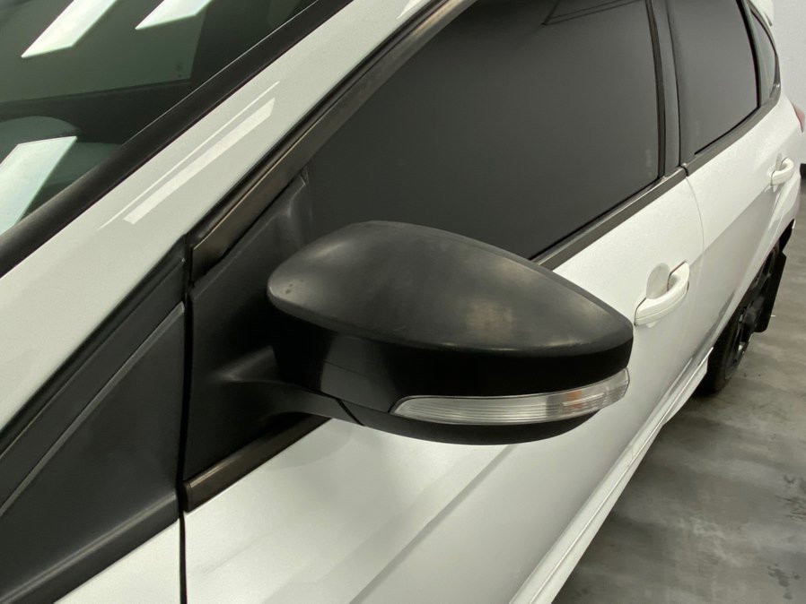 Used 2016 Ford Focus ST FWD image 12