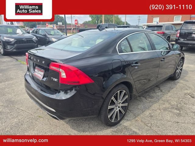 Used 2017 Volvo S60 T5 Inscription AWD/4WD image 4
