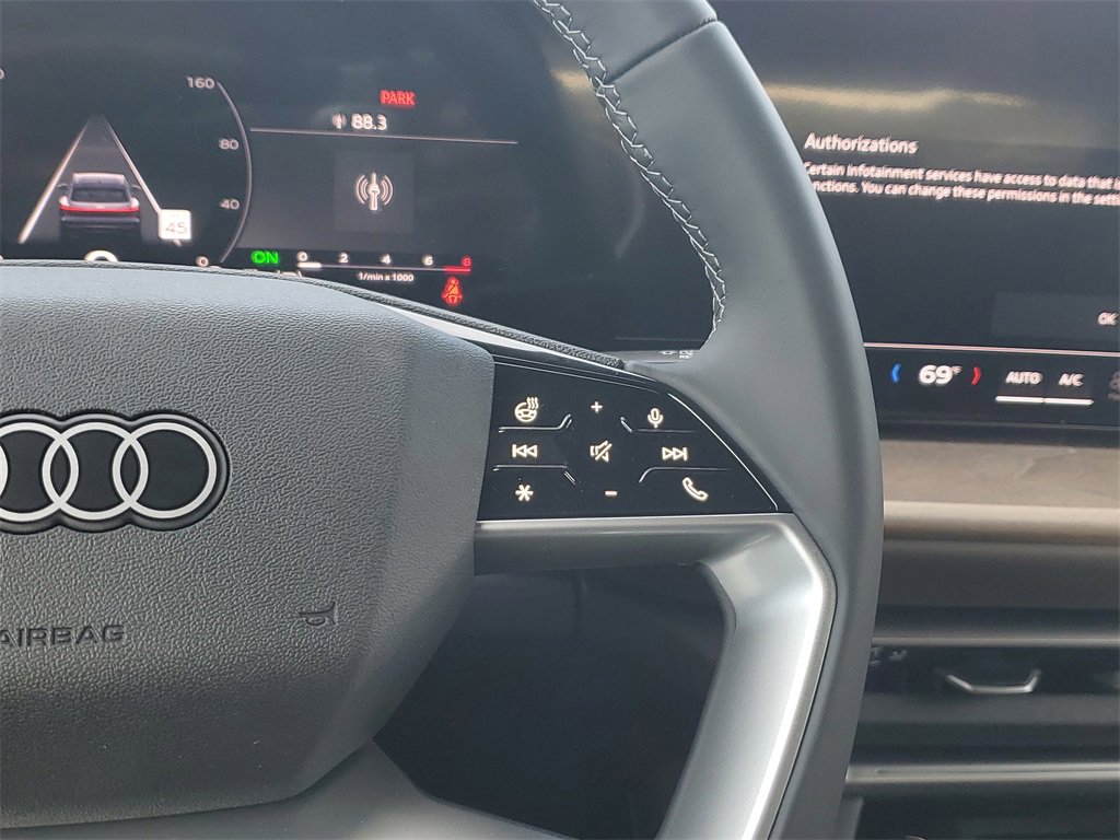 New 2025 Audi Q5 Prestige image 8