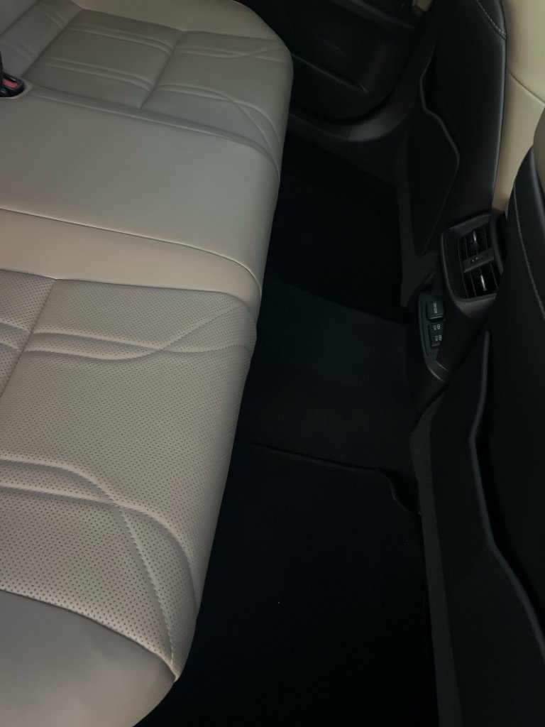 Used 2021 Lexus ES 250 w/ Luxury Package AWD/4WD image 16