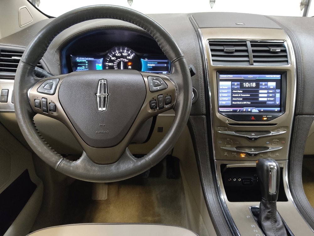 Used 2015 Lincoln MKX AWD w/ Equipment Group 102A image 22