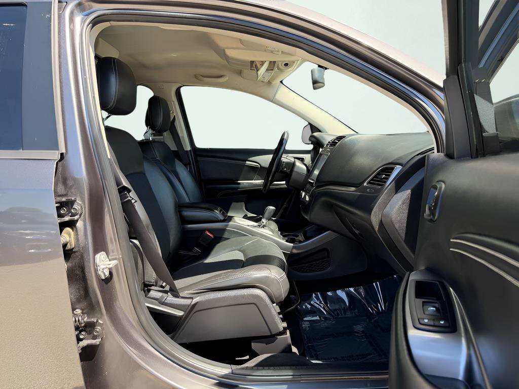 Used 2015 Dodge Journey Crossroad w/ Flexible Seating Group AWD/4WD image 30