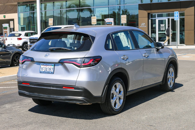 Used 2023 Honda HR-V LX image 10
