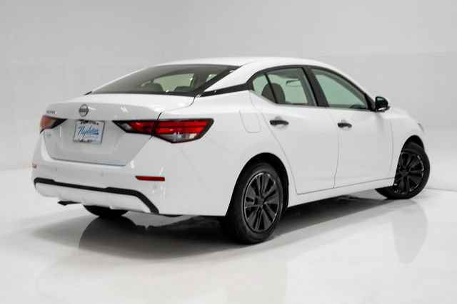 Used 2025 Nissan Sentra S FWD image 32