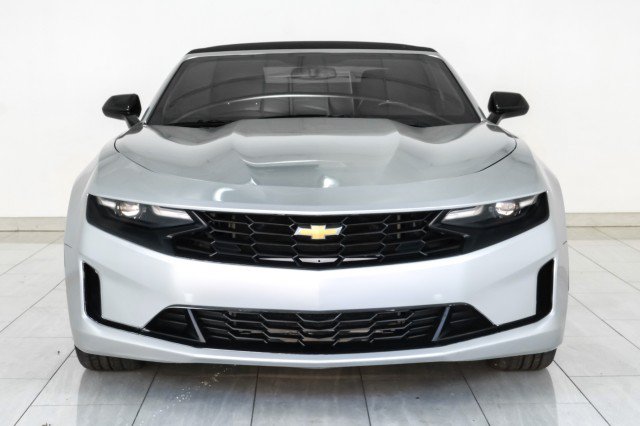Used 2019 Chevrolet Camaro LT RWD image 3