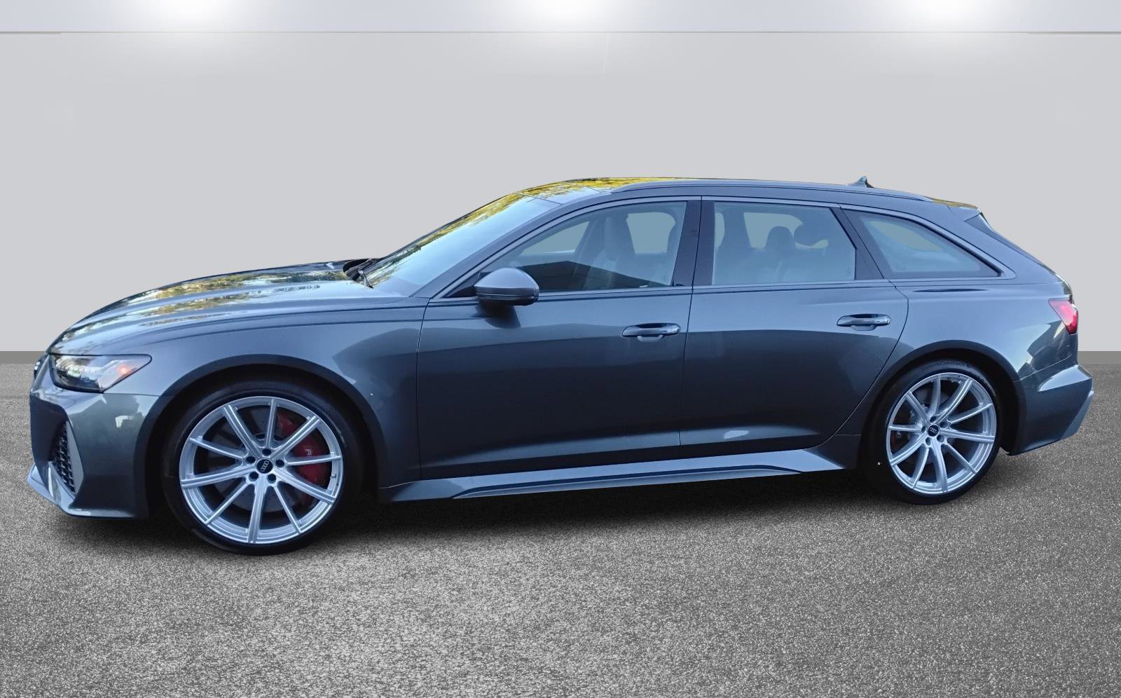 New 2026 Audi RS 6 performance image 3