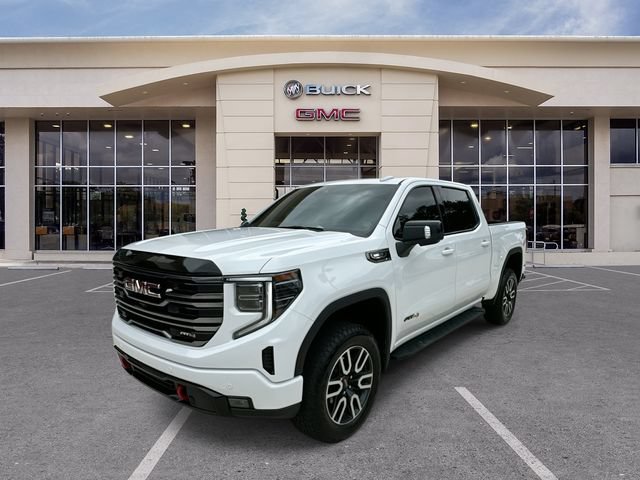 Certified 2025 GMC Sierra 1500 AT4 w/ Technology Package AWD/4WD image 1