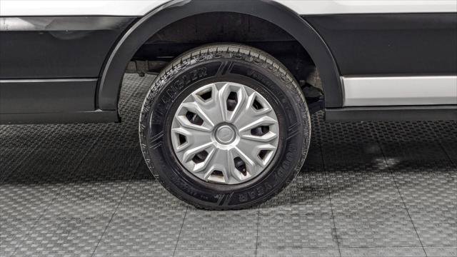 Used 2022 Ford E-Transit 148 High Roof Extended RWD image 26