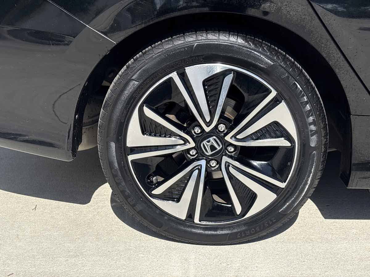 Used 2018 Honda Civic EX-T image 9