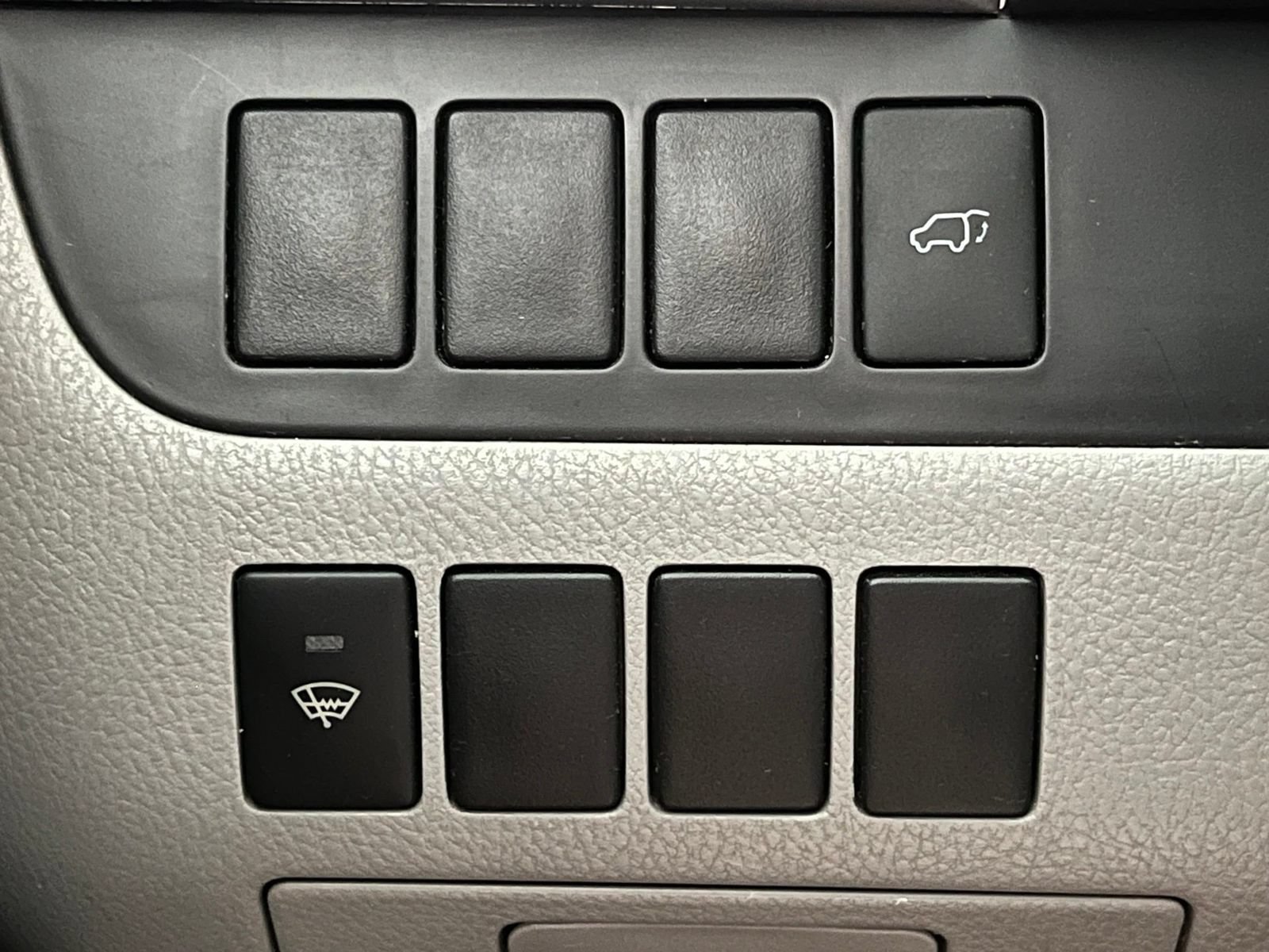 Used 2016 Toyota Highlander XLE FWD image 32
