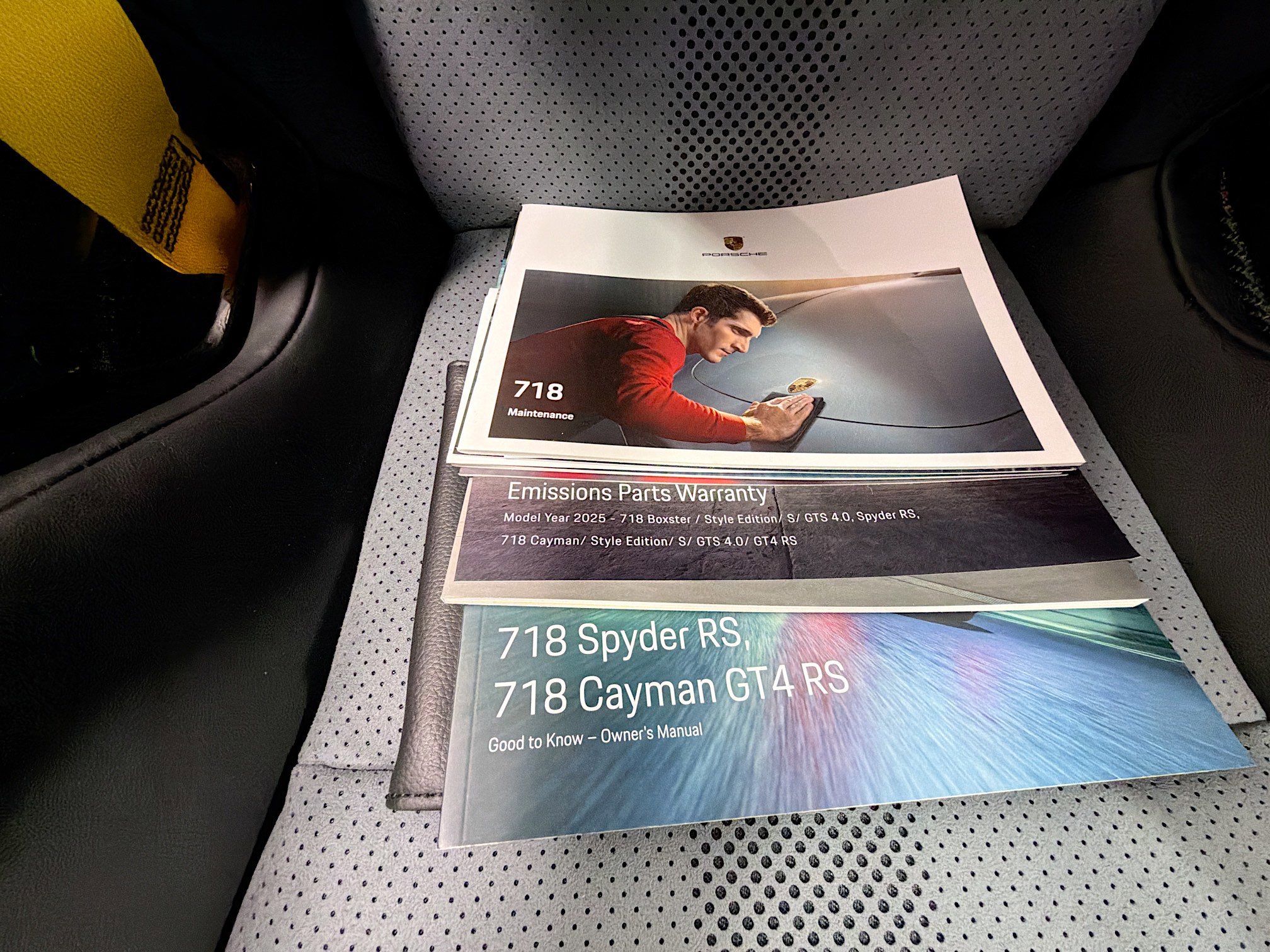 Certified 2025 Porsche 718 Cayman GT4 RS RWD image 40