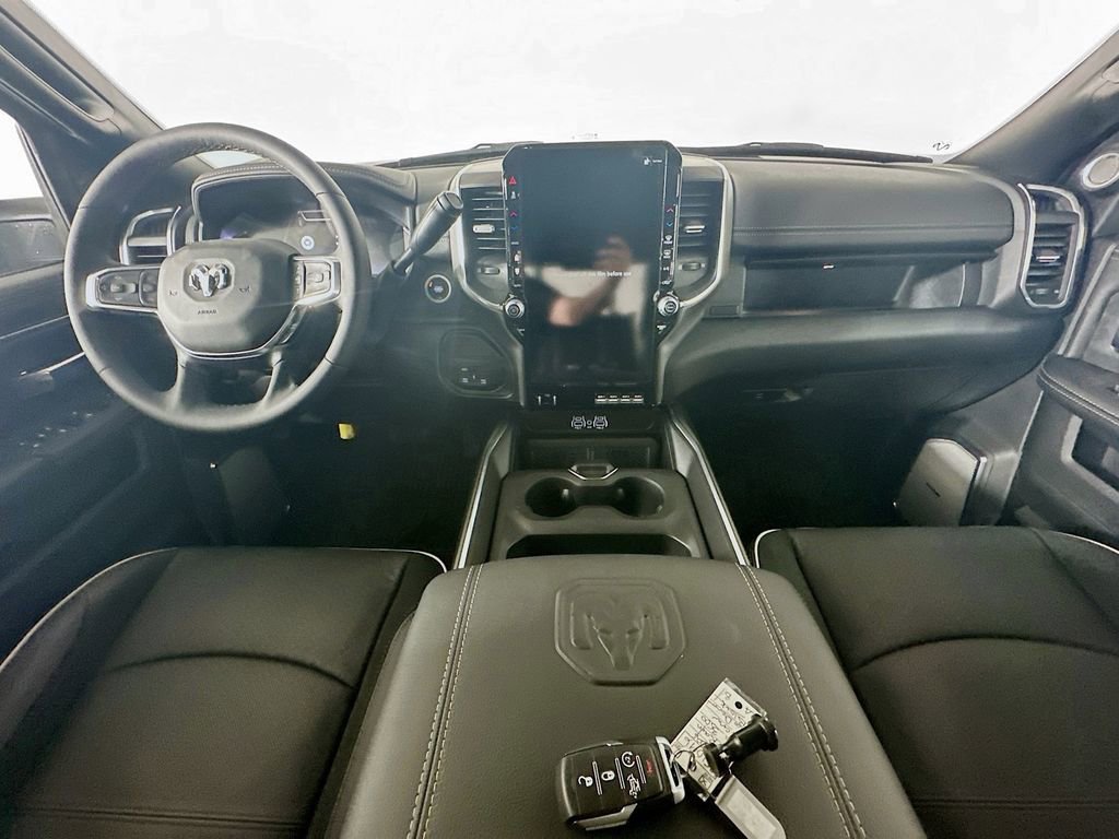 New 2025 RAM 3500 Laramie AWD/4WD image 9
