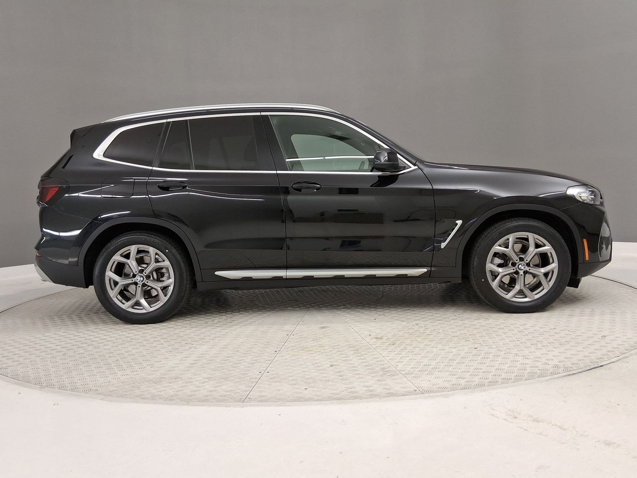 Certified 2023 BMW X3 sDrive30i w/ Premium Package RWD image 6