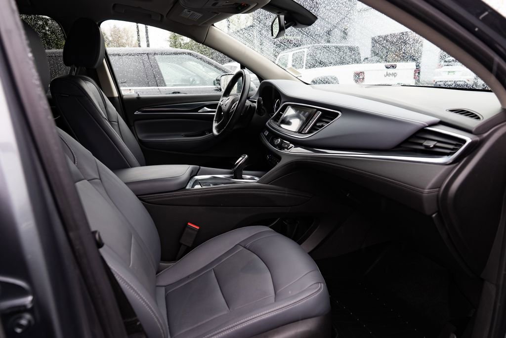 Used 2020 Buick Enclave Premium w/ Sun and Sites Package AWD/4WD image 27
