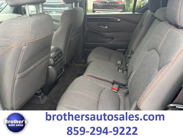 Used 2025 Honda Pilot Sport image 30
