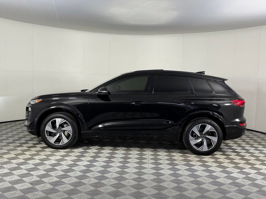 Used 2025 Audi Q6 e-tron Premium Plus w/ Premium Plus AWD/4WD image 11