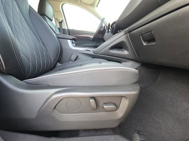 Used 2023 Buick Envision Avenir AWD/4WD image 19