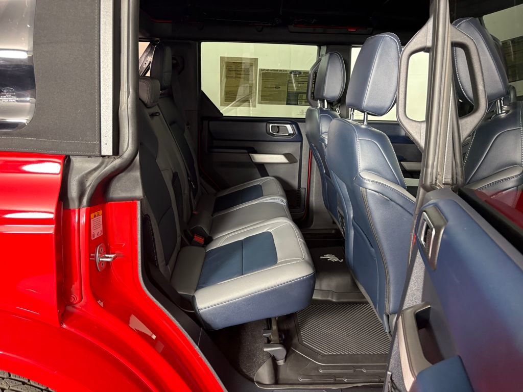 Used 2023 Ford Bronco Outer Banks AWD/4WD image 34
