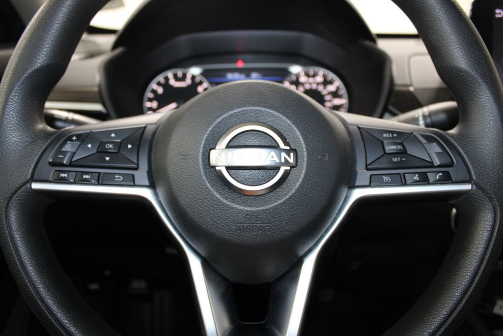 Used 2023 Nissan Altima 2.5 SV FWD image 38